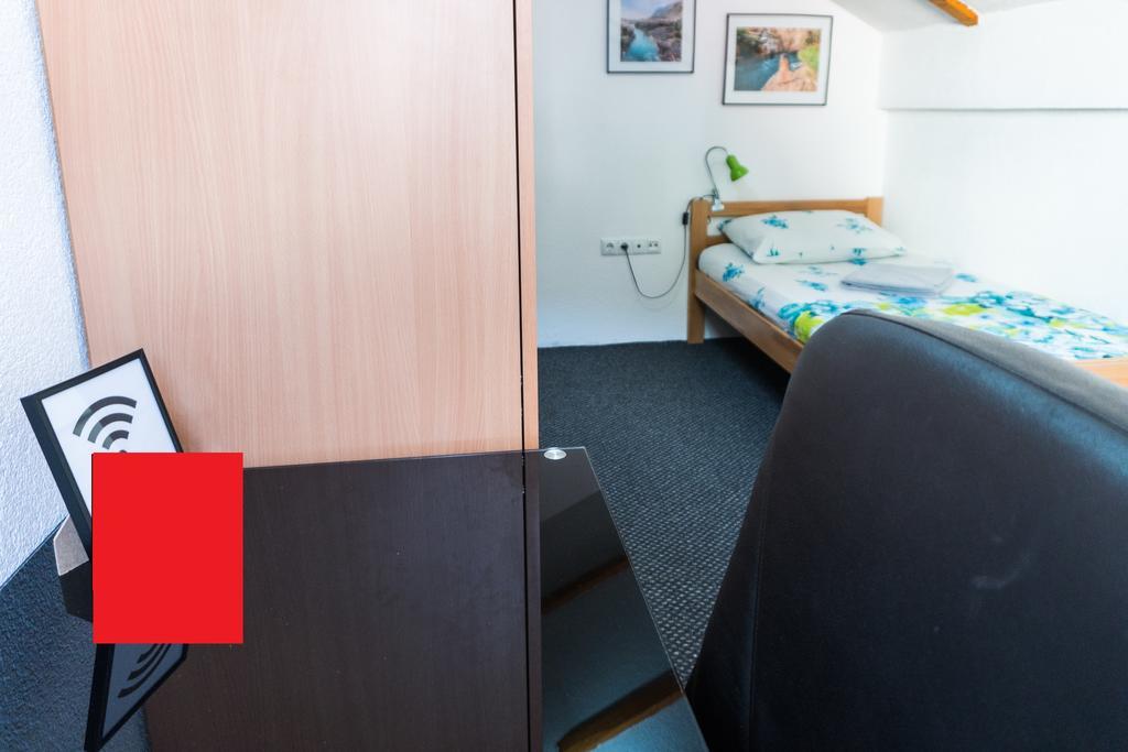 Guest House Faris Travnik Extérieur photo
